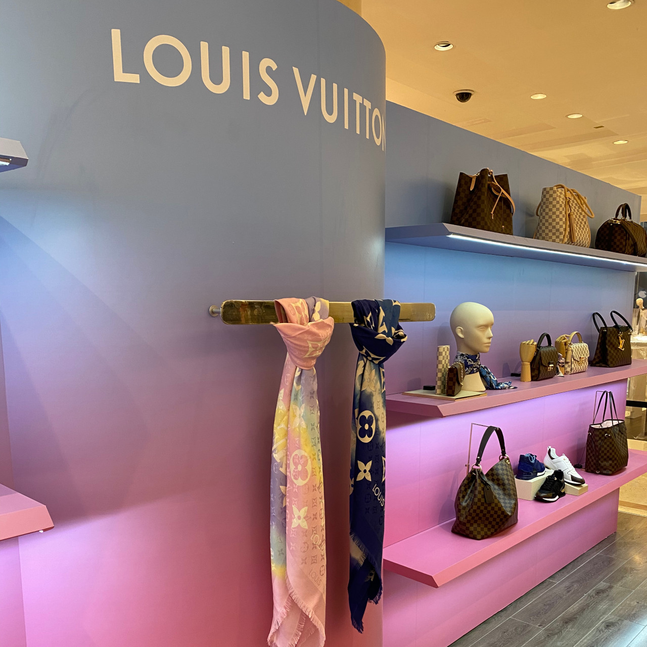 Central de Eventos - producción de aparadores - instalaciones